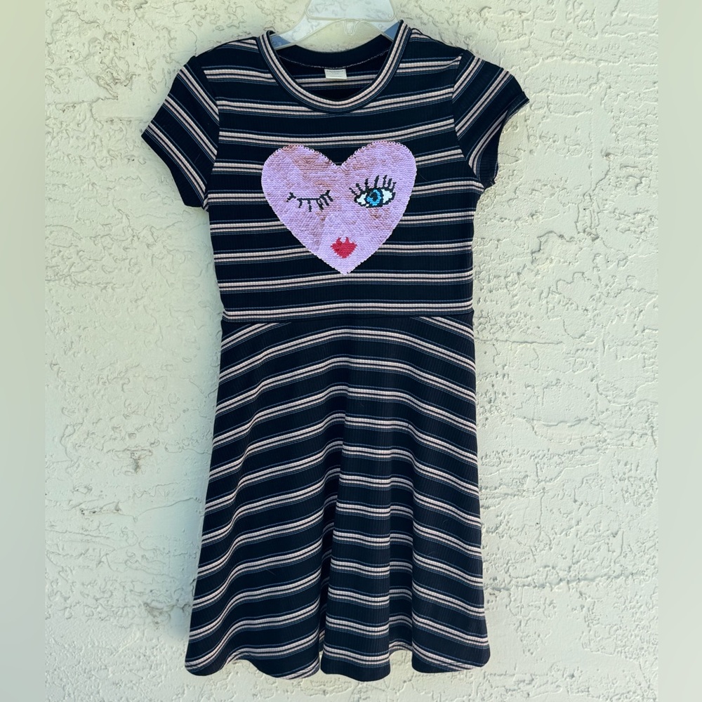 Arizona Girl’s L Casual Blue & Pink Striped Dress with reversible Sequin Heart